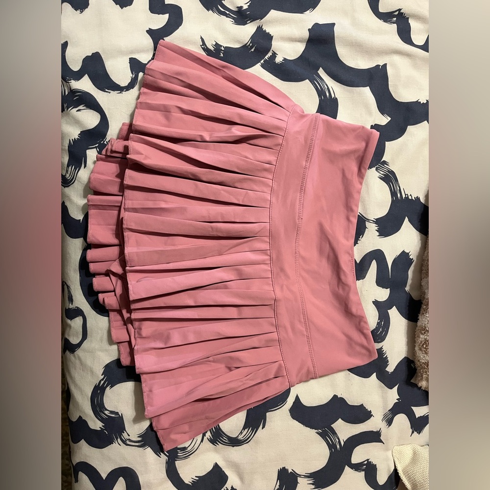 Pink gold hinge skirt